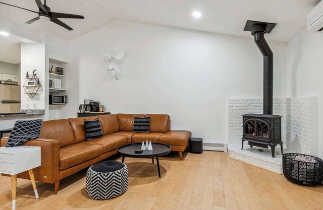 Luxury Living in Heart of Quechee | Mill Run 6C