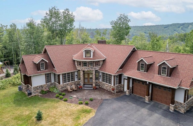 Luxury Lodge Near Giant’s Ridge!
