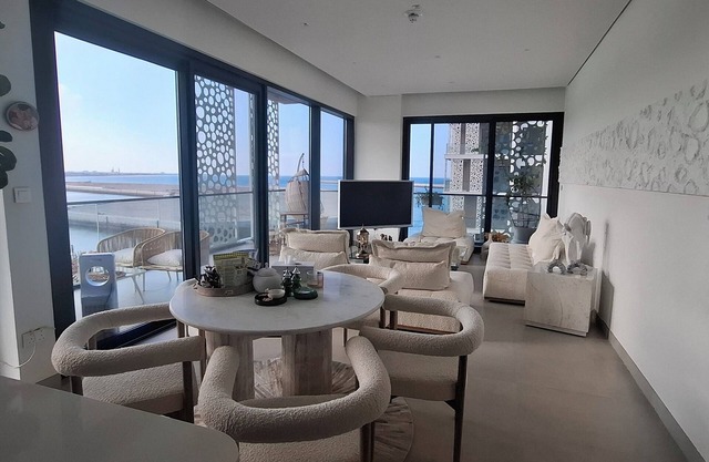 Luxury marina view apartment in juman 2