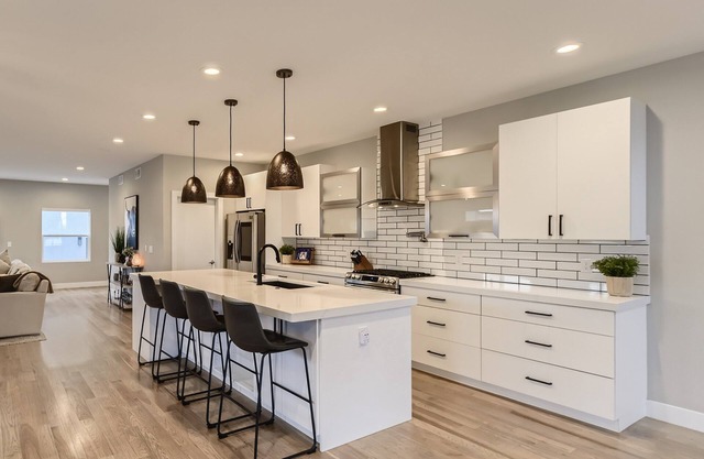 Luxury Modern Duplex with Rooftop Hot Tub & Private Office 4800 sq ft