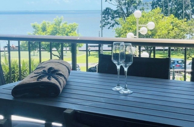 Luxury Ocean View Apartment in the heart of Cairns City