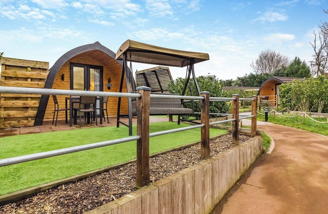 Luxury pod, perfect for two people seeking a romantic and relaxing break.