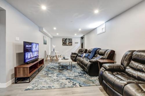 Luxury & private 3 bed unit kitchen wifi park mall