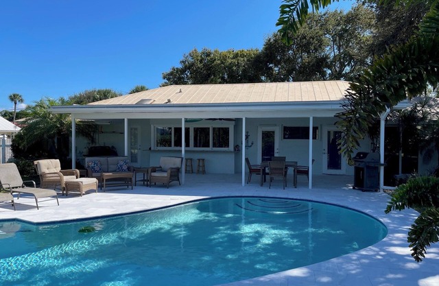 Luxury Private Vacation Pool Home - Bike To The Beach Or Bring Your Boat!