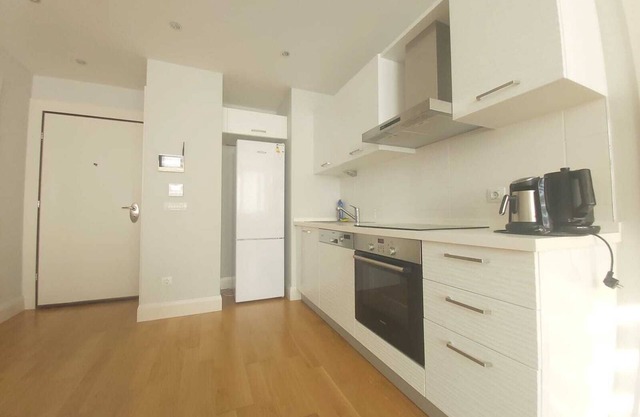 Luxury Residence flat that is in central location!