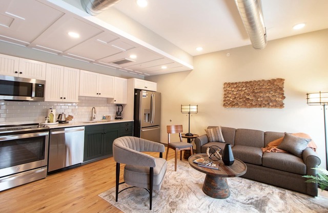 Luxury Residential Suite Duluth Press 302