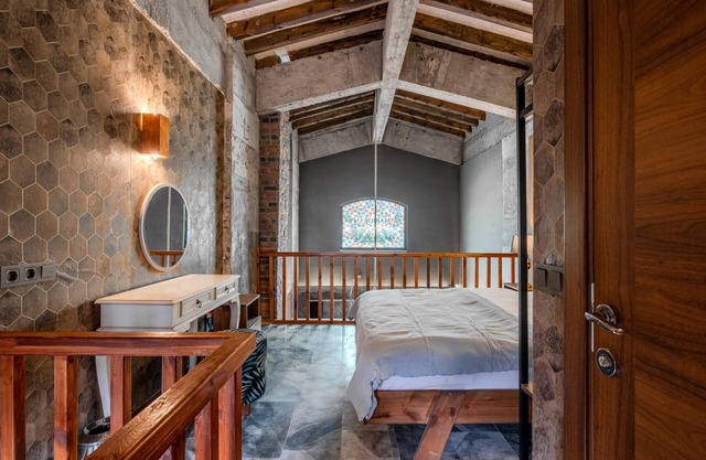 Luxury Retreat with Garden 4 min to Beach in Sile