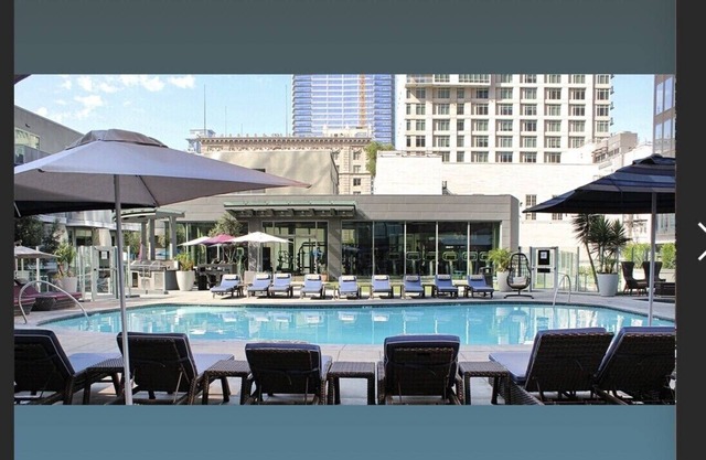 Luxury Rise in the Heart of Downtown LA