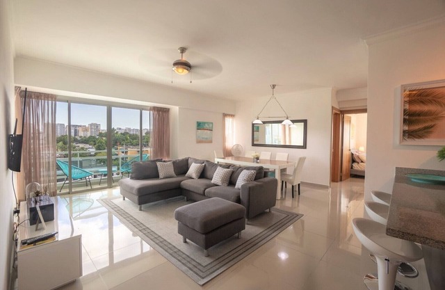 Luxury Santo Domingo City Center Apartment + Free Parking and Gym✔️