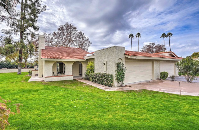 Luxury Scottsdale Vacation Rental w/Patio!