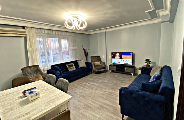 Luxury Sea View Apartment In Centre Of Istanbul
