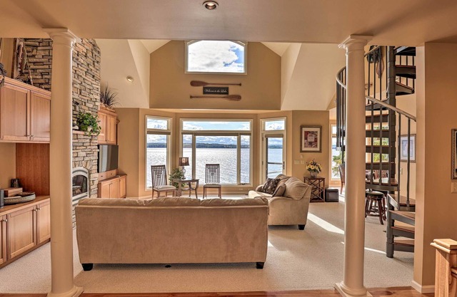 Luxury Seneca Lakehouse w/ Deck + Private Dock!