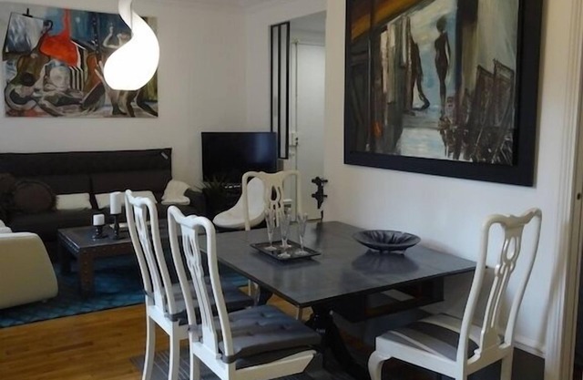 Luxury stay with champagne in an Artist's Atelier In The 5th