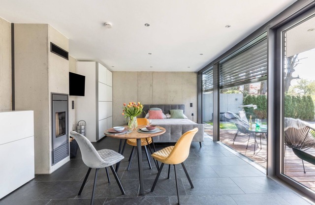 Luxury Studio Apartment with Shared Pool, Wi-Fi and Air Conditioning