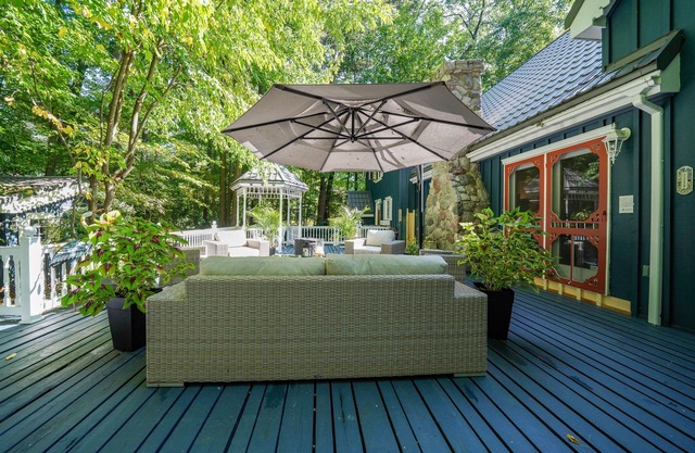 Luxury Timber Frame Cottage
