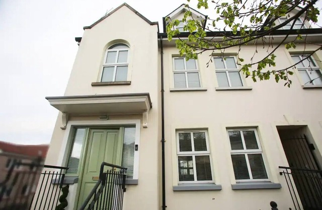 Luxury Townhouse: L/Derry City BT48 7JX