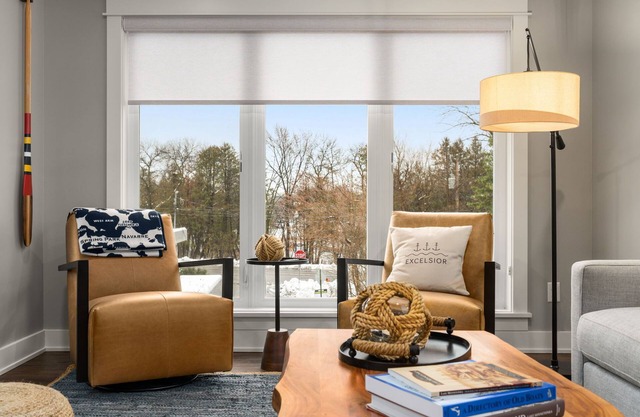 Luxury Urban Getaway - Walk to the lake & downtown Excelsior