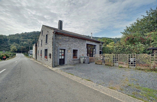 Luxury vacation home for families up to 21 people in the Belgian Ardennes