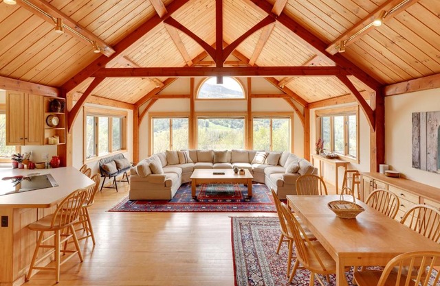 Luxury Vermont Vacation Rental Private Hot Tub!