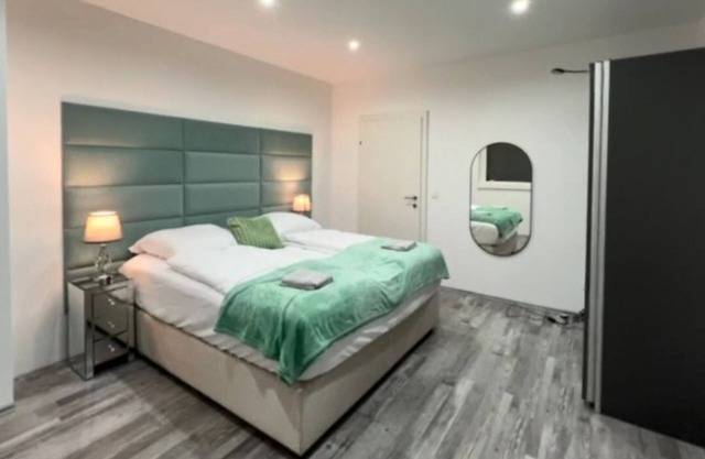 Luxury Vienna Villa: Haven for Vienna Explorers