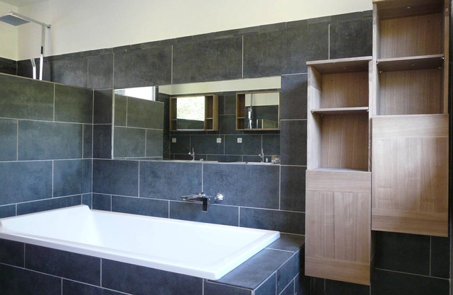 Luxury Villa on the edge of the forest with swimming pool 13 Km from Paris
