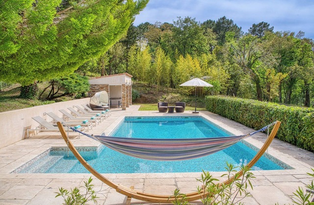 Luxury Villa, 10km from St. Tropez With Heated Pool, Extensive Grounds and A/C