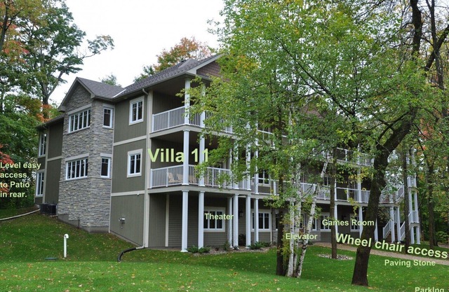 Luxury Villa at Wolfe Springs Golf & Waterfront Resort