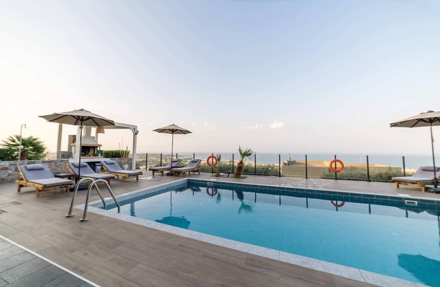 Luxury Villa Constantinos