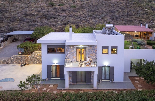 Luxury Villa Kopsas