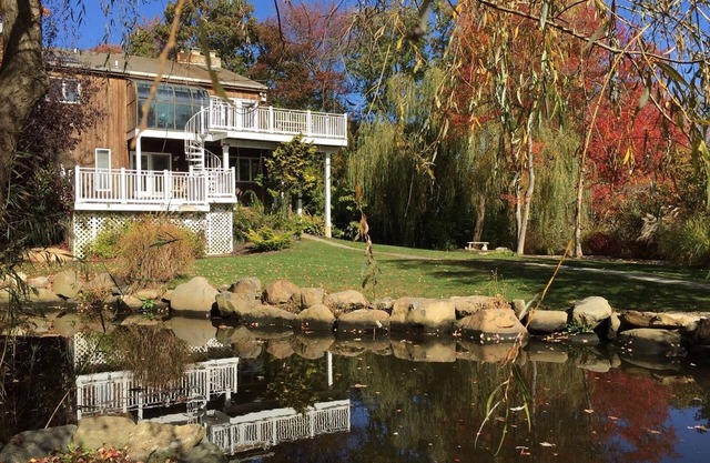 Luxury Waterfront Retreat Private Hot Tub & Dock Near Sayville