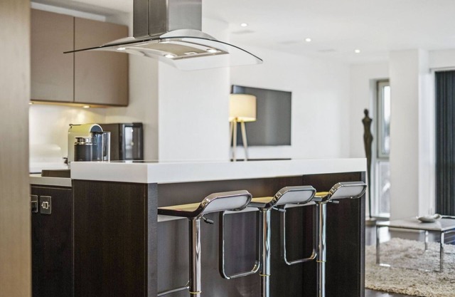 Luxury West End Penthouse with Parking