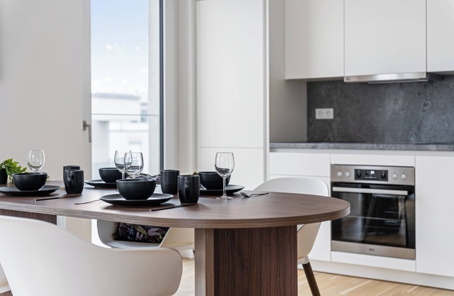 Luxus 4 Room Apart. ARTDECÓ I Terrace I Family-friendly I Parking I Home Office