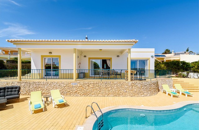 Luz - 3 Bed Private Villa, Sea View, WIFI, Private Saline Pool, heating extra,