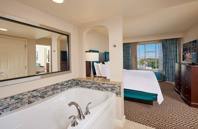 LV Paradise – 2 Bedroom Hilton