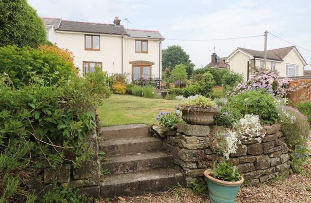LYNTON HOUSE, family friendly, with a garden in Drybrook