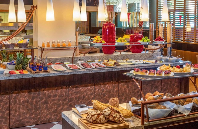 Mövenpick Hotel Frankfurt City