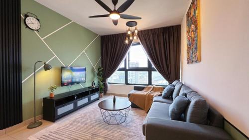 M Vertica Cheras KL City Fully Air-Con SUITE