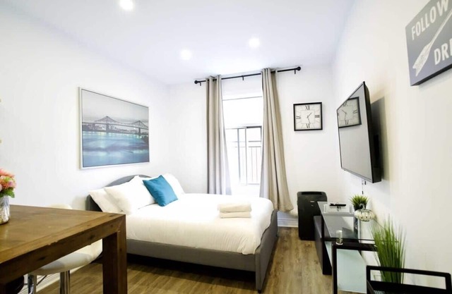 M11 | Le Mile End - Cozy studio in MTL-3C