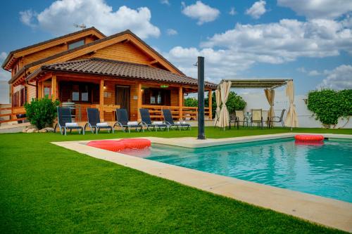 Madera y Miel Casa Rural con niños en Puy du Fou