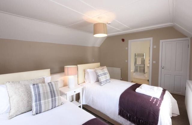 Madgwick at Woodstock Suites
