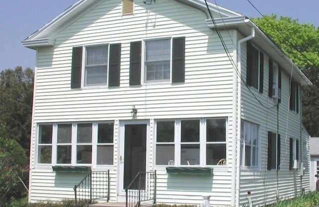 Madison Beach House Just Steps To Private Beach On LI Sound at 11 Pent Rd