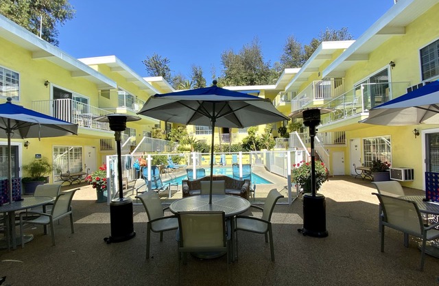 Magic Castle Hotel