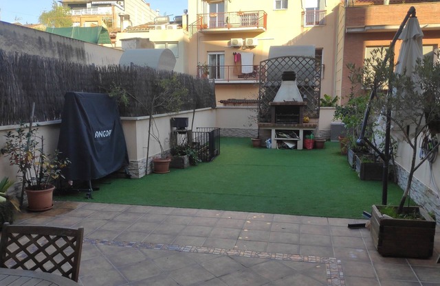 Magnificent apartment with a large patio. 30 minutes from the center of Barcelona.