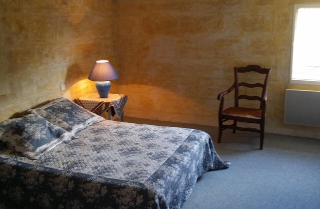 MAGNIFICENT 17th apartment in Aigues Mortes intra muros