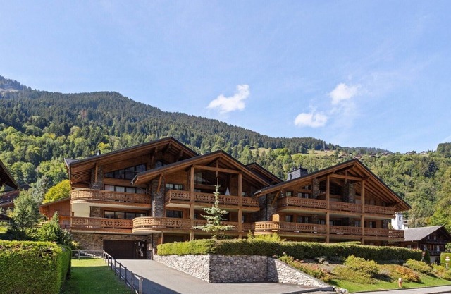 Magnificent apartment with jacuzzi at the foot of the Champéy gondola - By Mrs Miggins