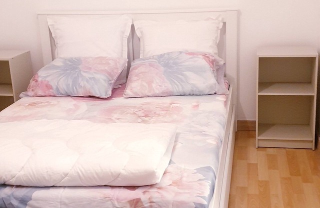 Magnificent F2 with terrace and parking, close to a park and 7 minutes from station