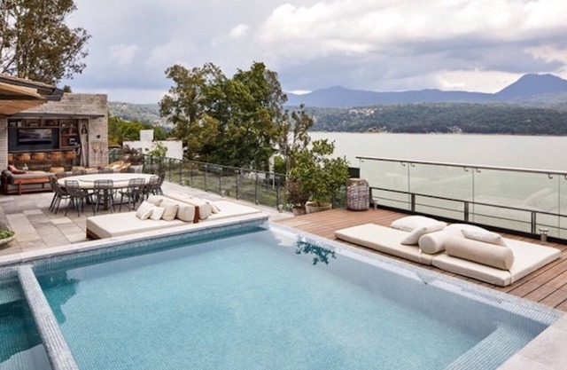 Magnificent Lake View, Beautifully Furnished, 6 Bedroom House, Lake Access