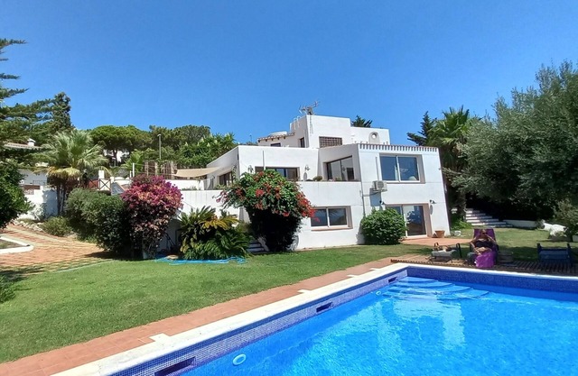 Magnificent villa with swimming pool and stunning beach views on Barcelona Coast