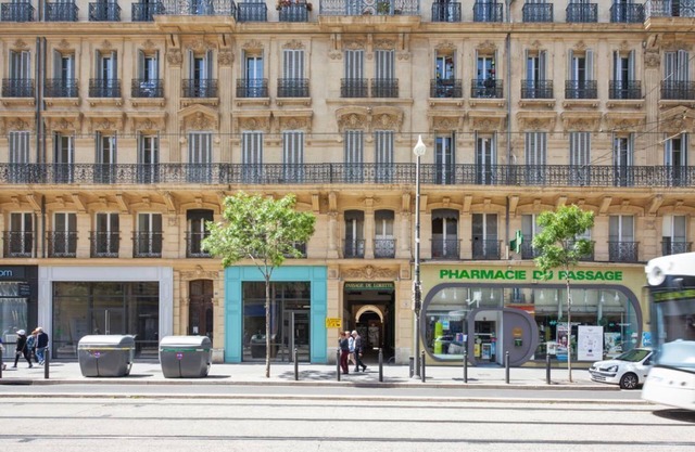 Magnifique Studio Renové Entre le Vieux-port et le Panier à Marseille
