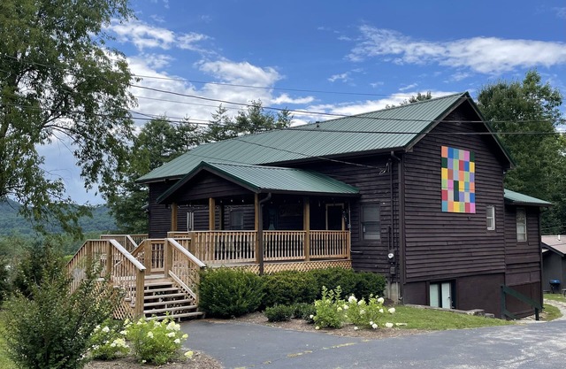 Main Cabin - Cave Run Cabins at Cave Run Lake!